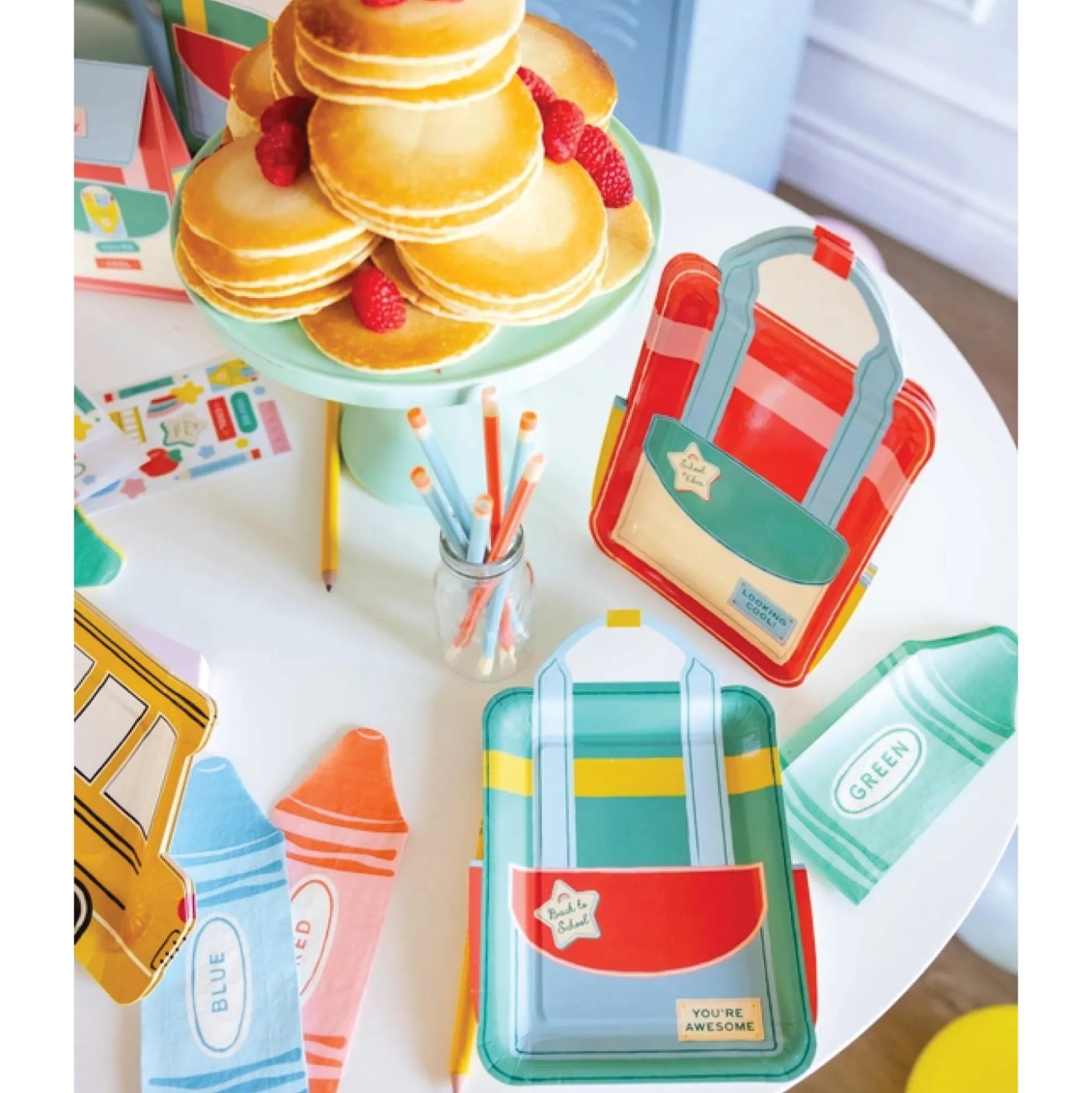 Backpack Shaped Lunch Plates 8ct