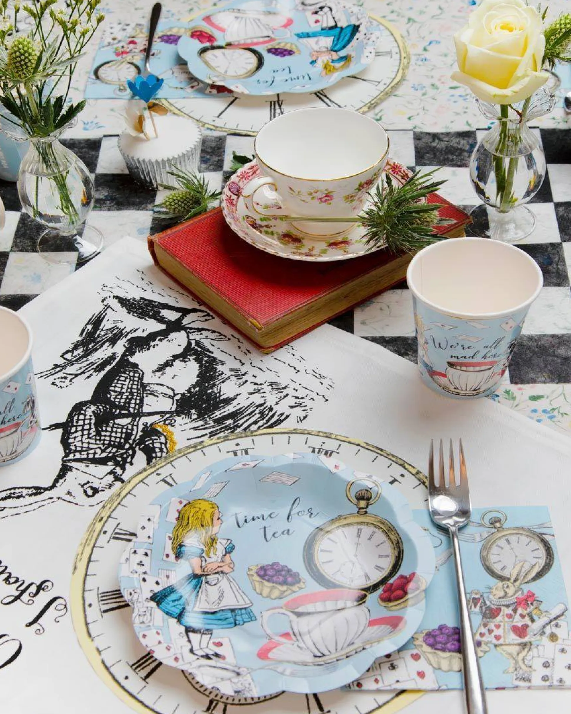 Blue Alice in Wonderland Dessert Napkins 20ct