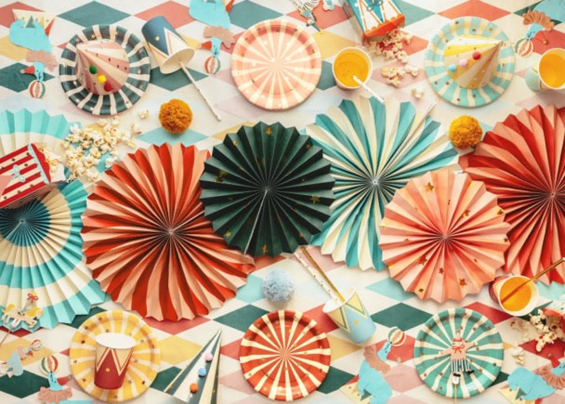 Circus Striped Dessert Plates 6ct
