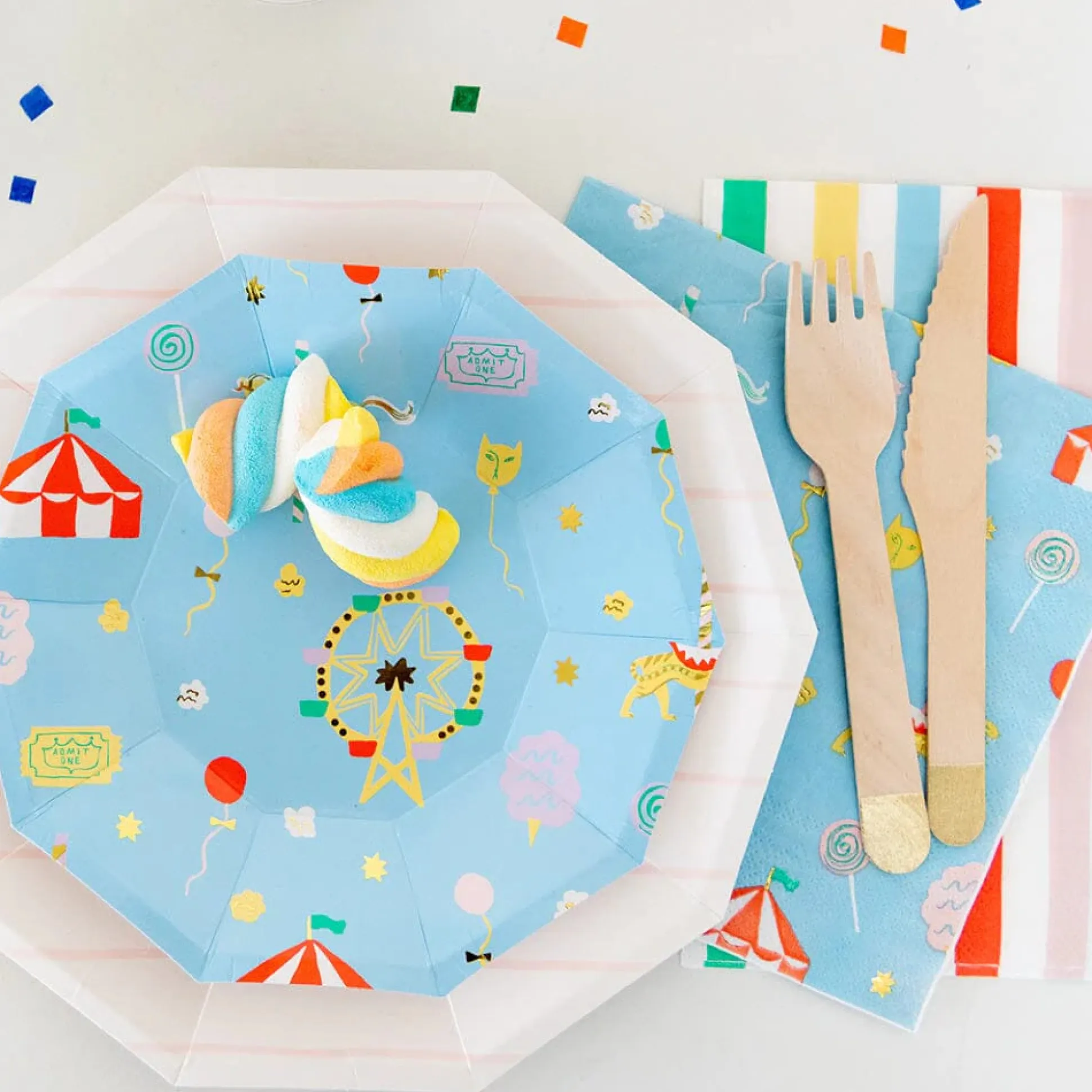 County Fair Dessert Plates 8ct