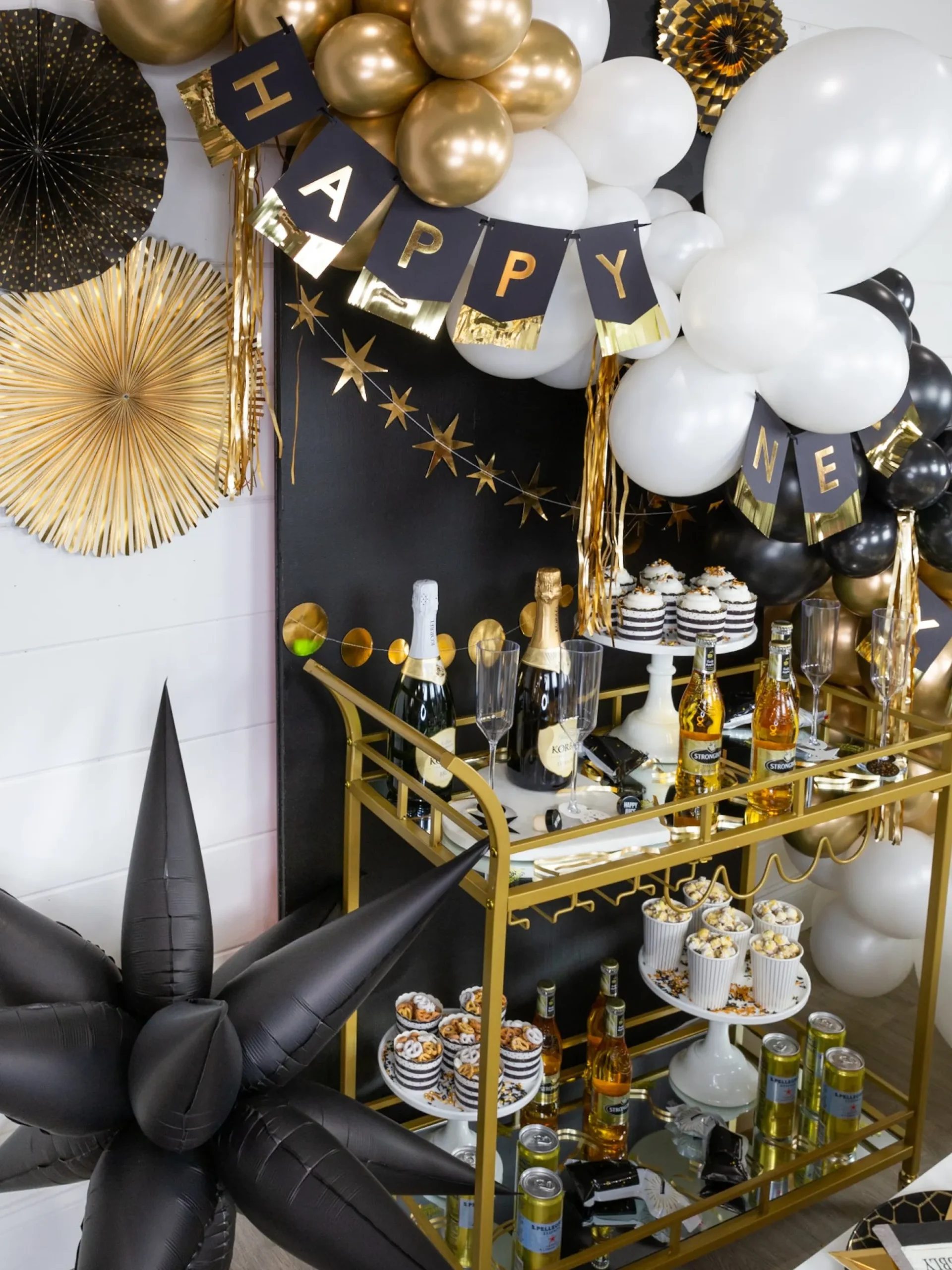 Giant Black Starburst Balloon 37in