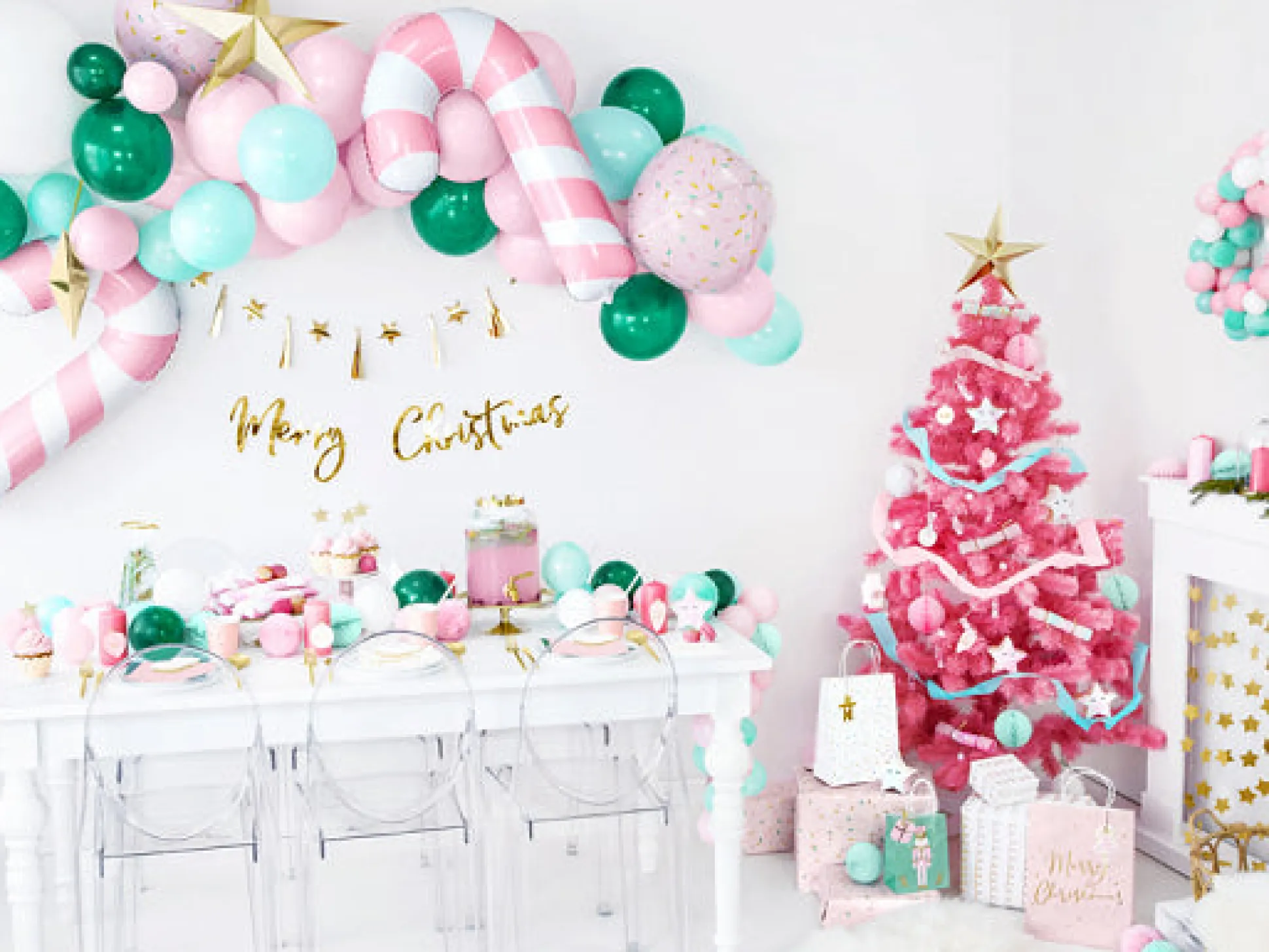 Gold Merry Christmas Cursive Letter Banner
