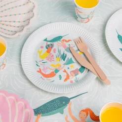 Make Waves Mermaid Lunch Plates 8ct