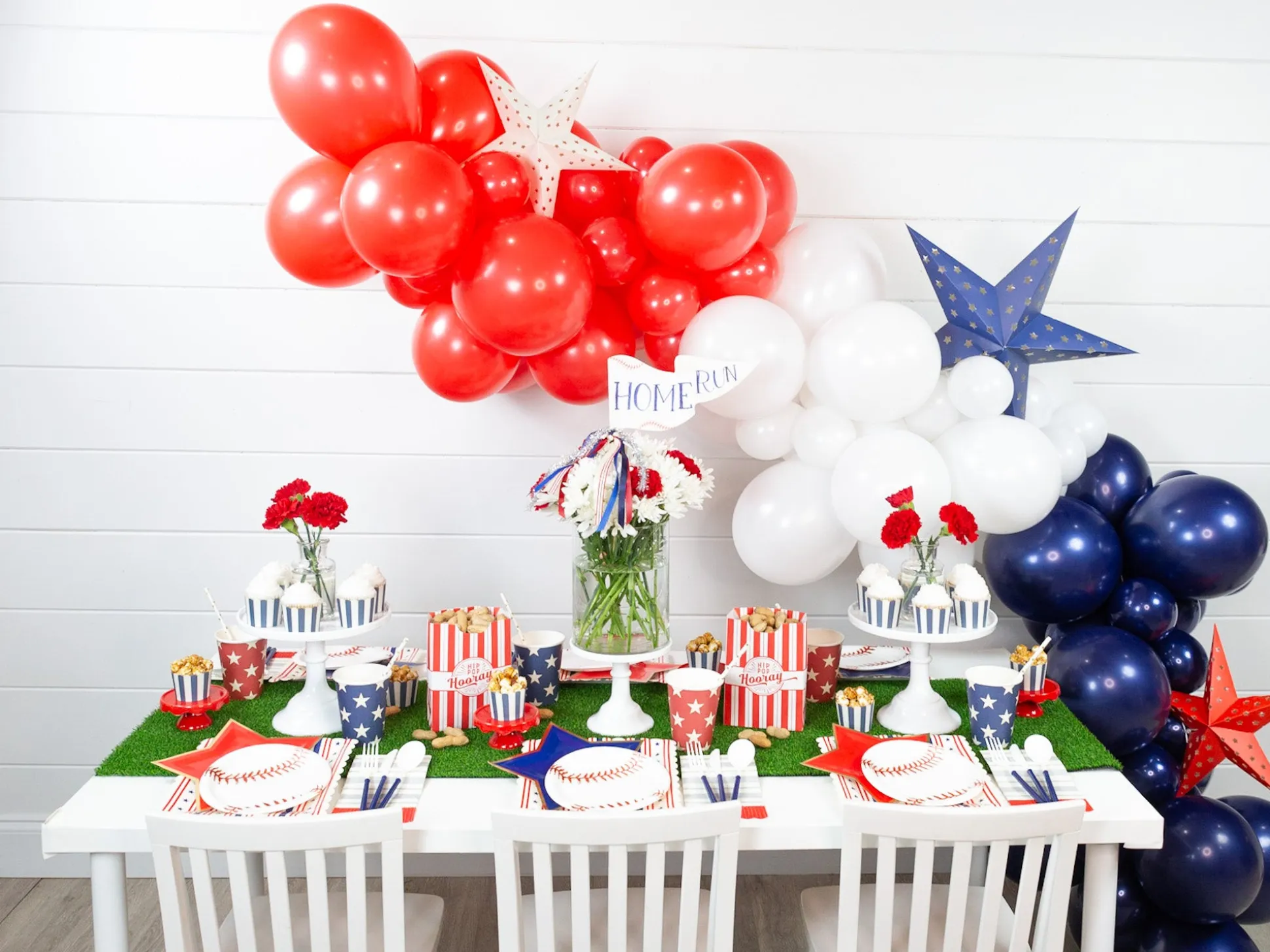 Patriotic Stars & Stripes Square Lunch Plates 8ct