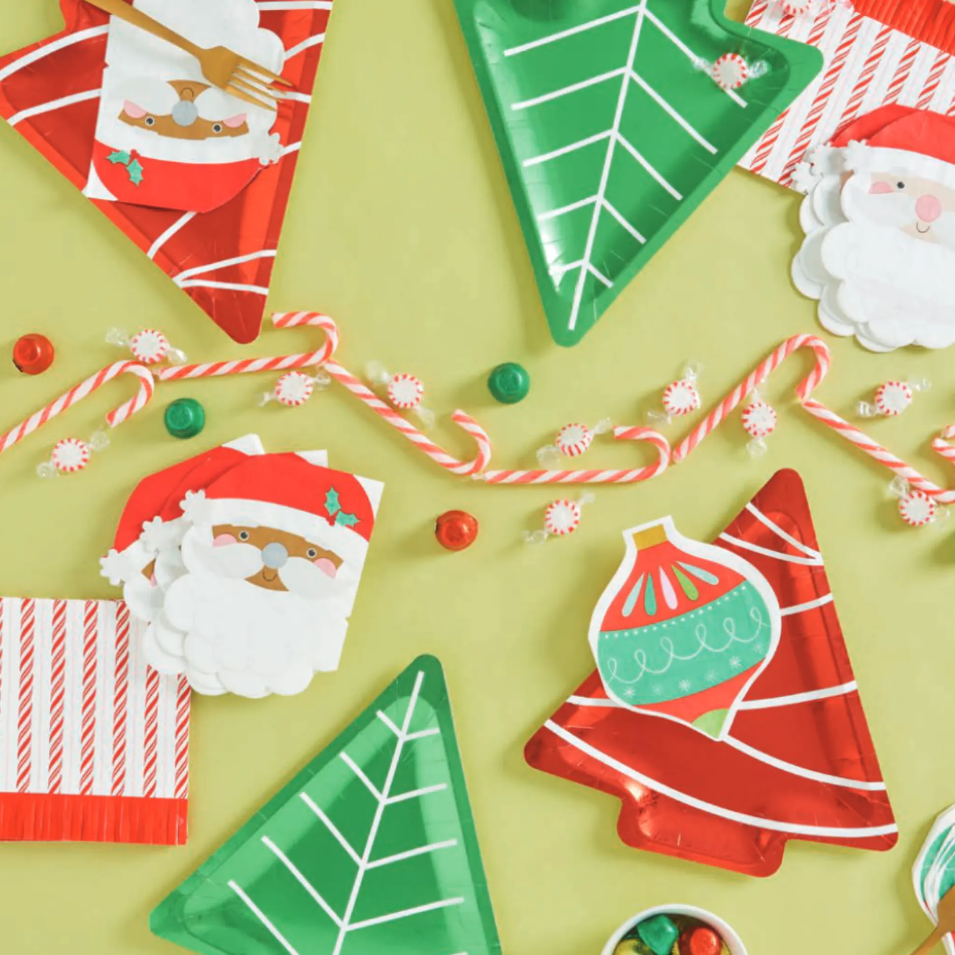 Red & Green Foil Christmas Tree Lunch Plates 8ct