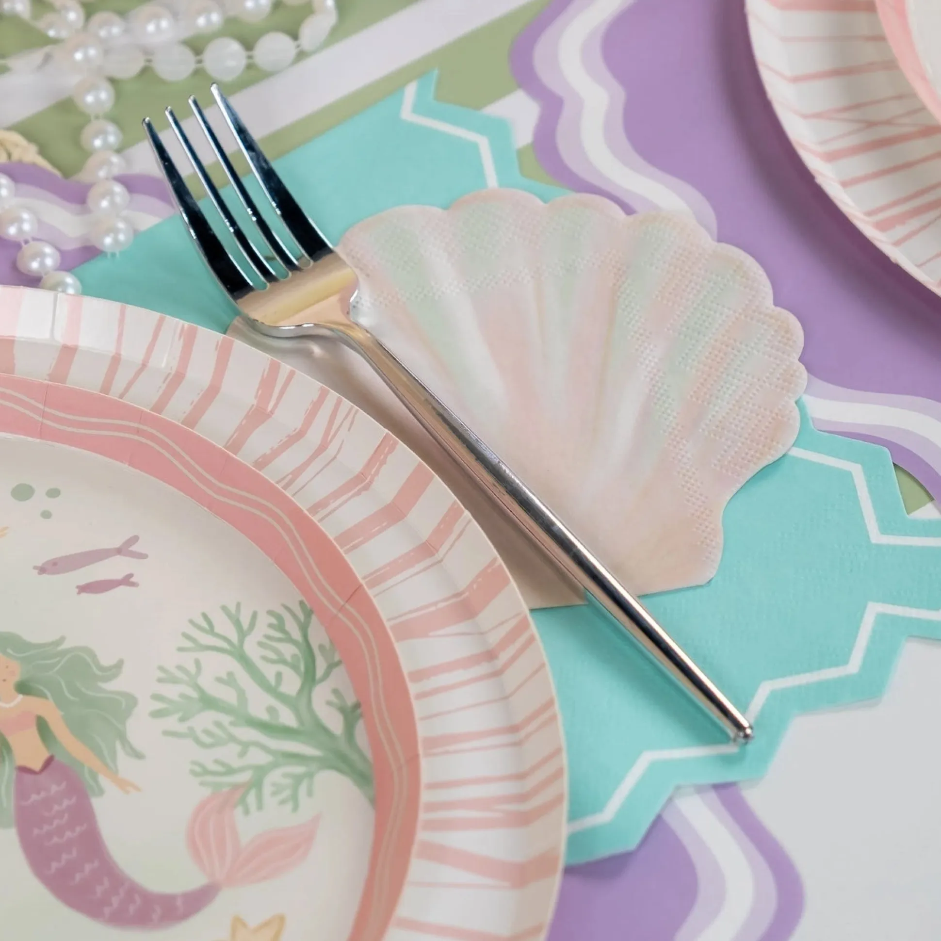 Shell Dessert Napkins 16ct