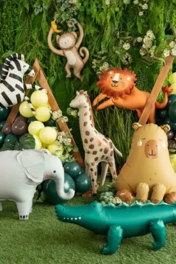 Standing Giraffe Foil Balloon 44.9in