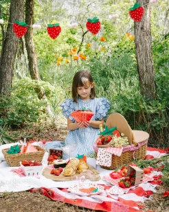 Strawberry Shaped Dessert Napkins 24ct