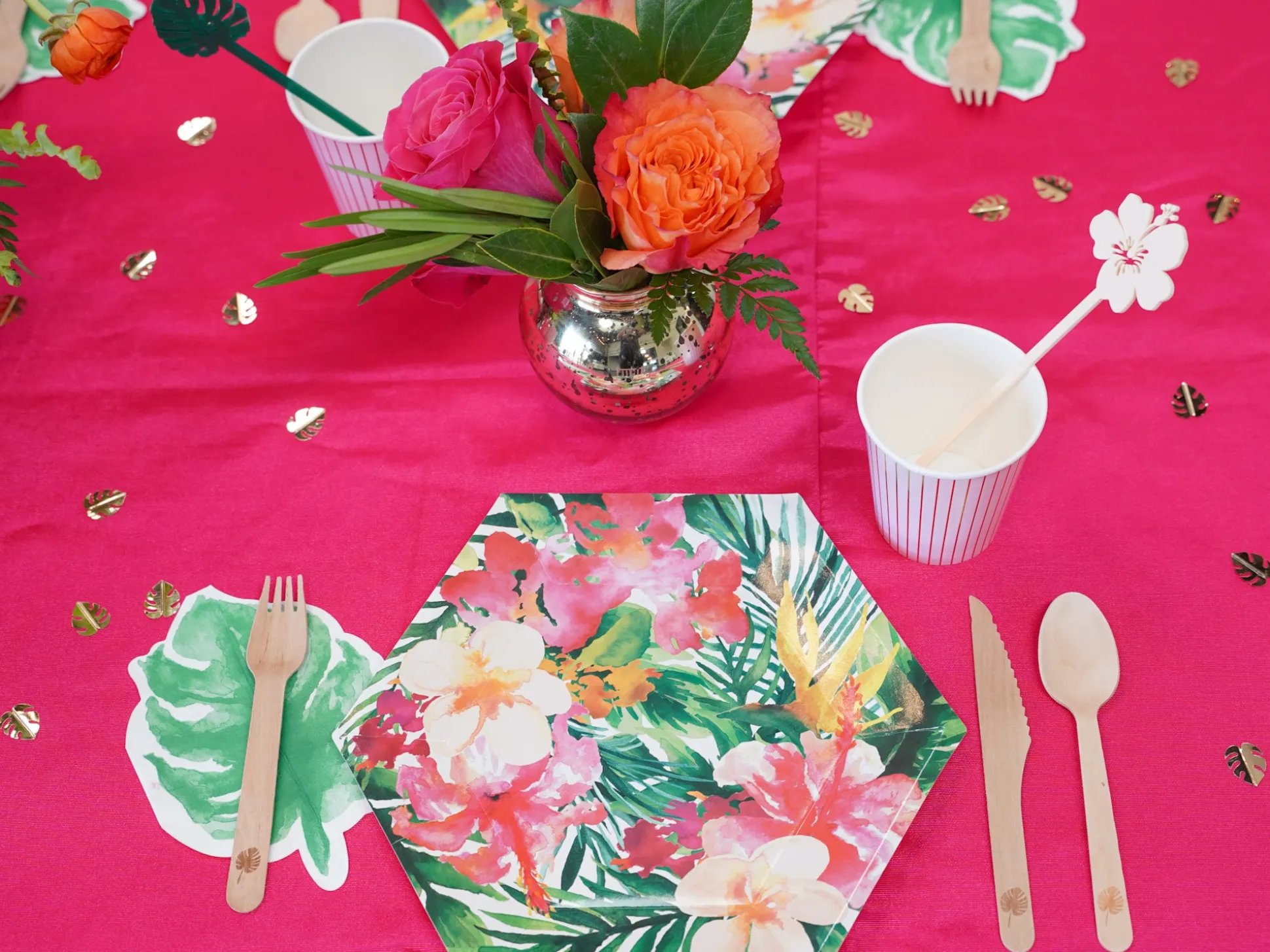 Tropical Monstera Leaf Dessert Napkins 20ct