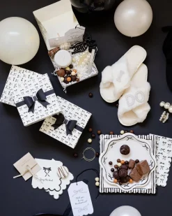 Tying the Knot Bow Treat Boxes 12ct