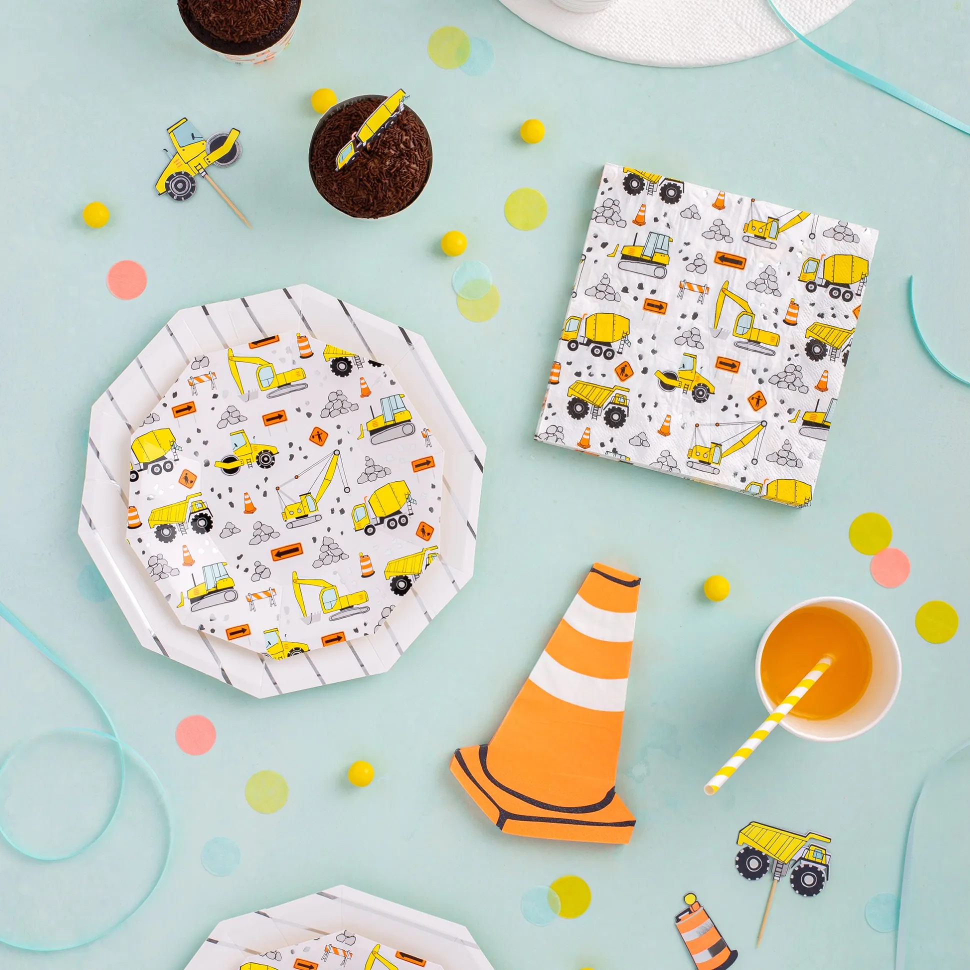 Under Construction Dessert Plates 8ct
